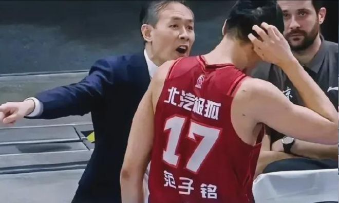 1板1帽！600万先生终于上场干活了，球迷：连续躺赚纪录被终结 | 中国区|球友会|股份有限公司